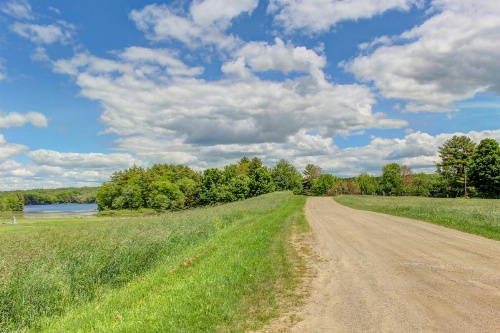 Damariscotta Lakefront Retreat image 27