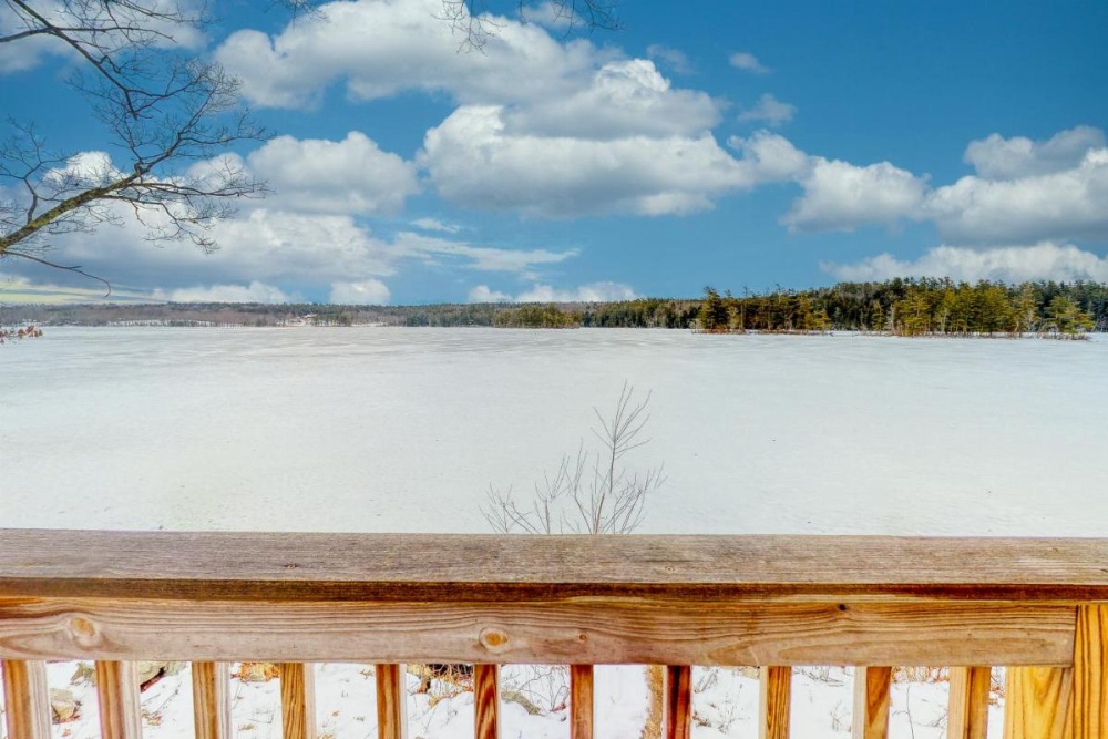 Damariscotta Lakefront Retreat Image 36